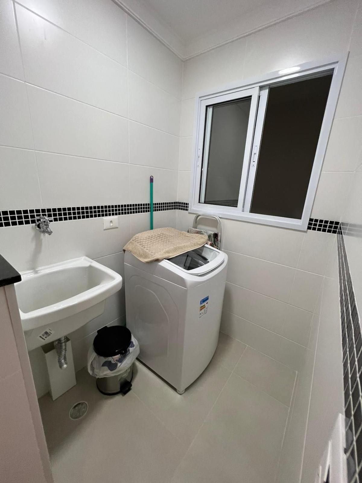 Apartamento Ap Toninhas For 5 People, 450m *